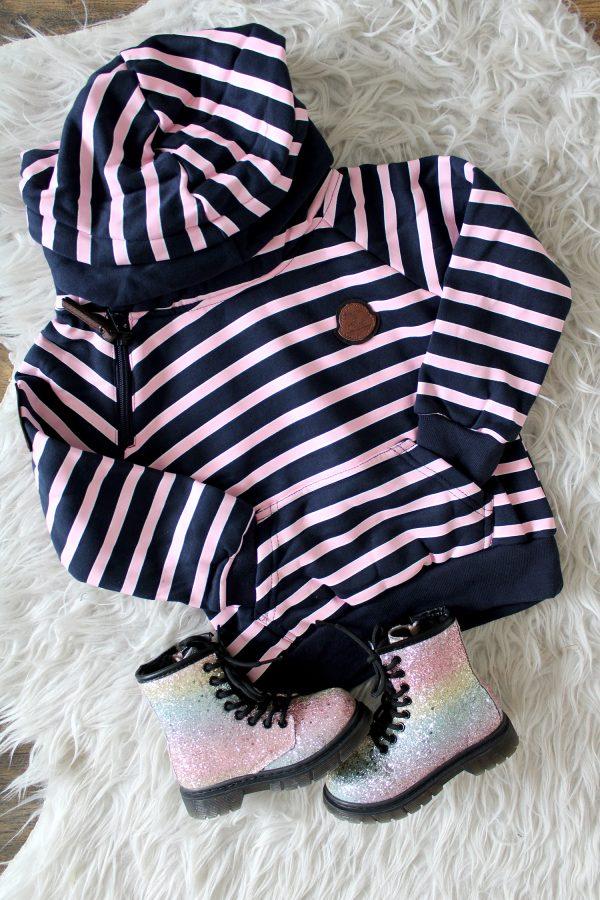 Hoodie Goodday blauwroze, boots glitter rainbow