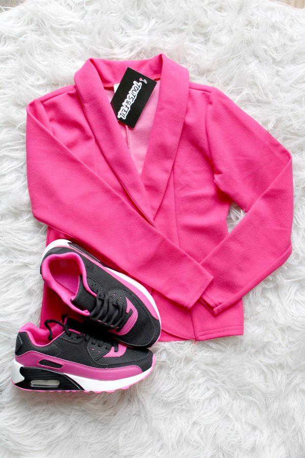 Blazer pink flash + sneakers chichy zwart