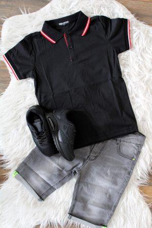 Poloshirt zwart, sneakers cool zwart, broekje denim boys grijs
