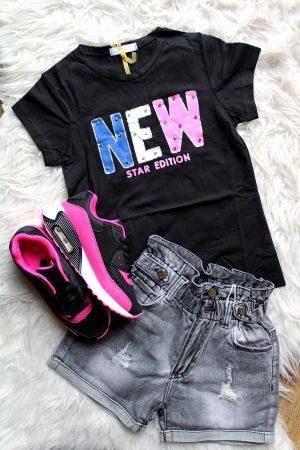 shirtje new zwart, broekje girls denim grijs, sneakers chichy zwart