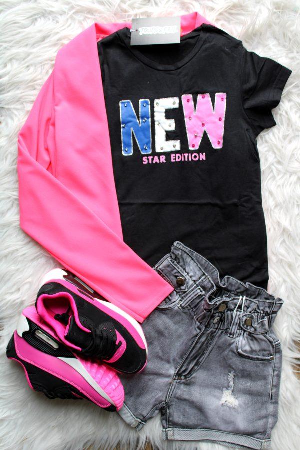 shirtje new zwart, broekje girls denim grijs, sneakers chichy zwart, blazer pink flash