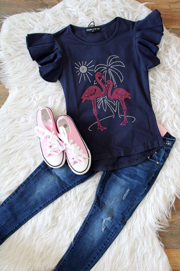 shirtje flamingo blauw, sneakers roze, broekje denim asym blauw