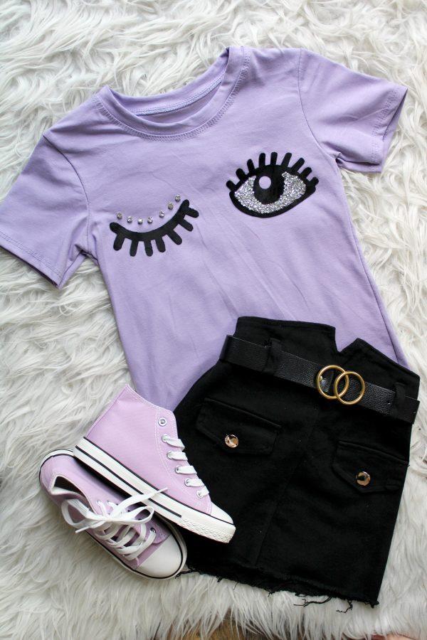 shirtje knipoog lila, Rokje Cool girl zwart, sneakers lila limited