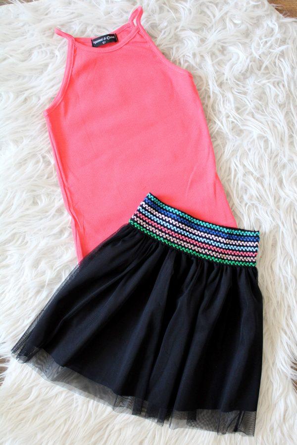 Topje spaghettibandje roze, rokje summertime zwart
