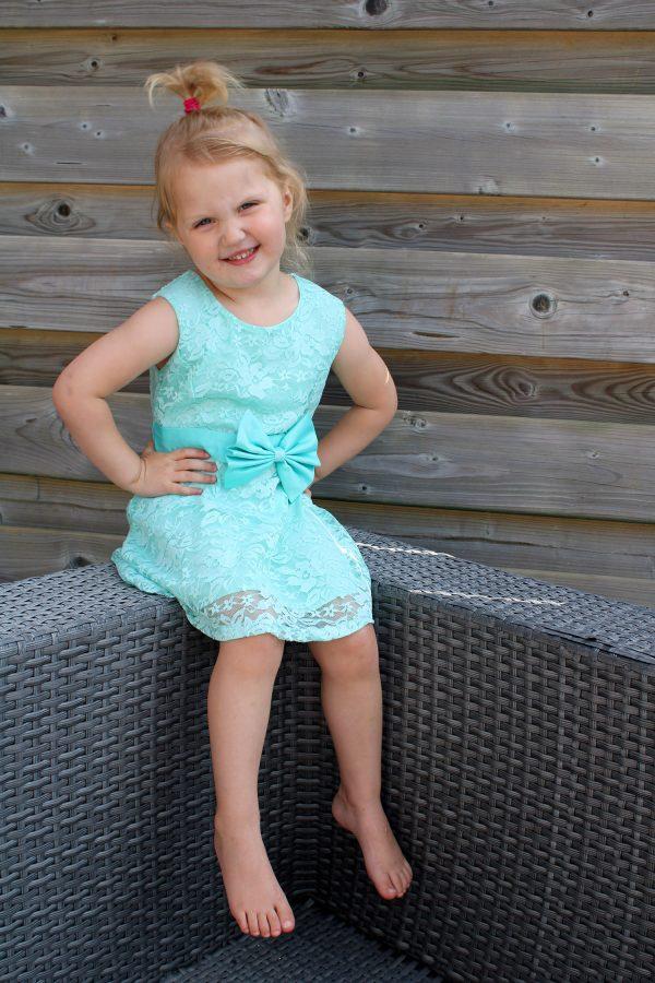 modelletje jurkje Lilia turquoise