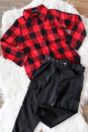 Broekje Girls Cargo zwart, Topje blouse geblokt rood zwart
