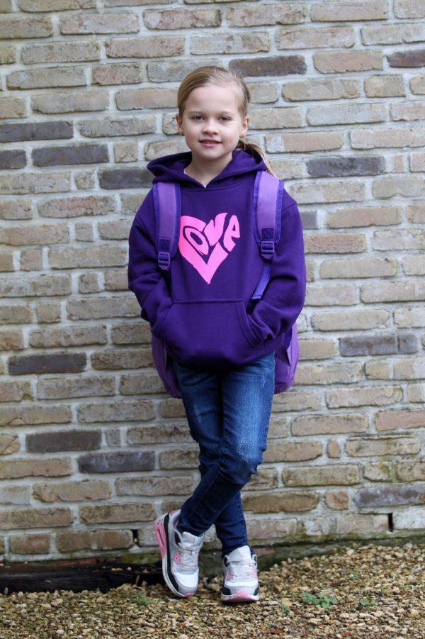 Model Hoodie love paars