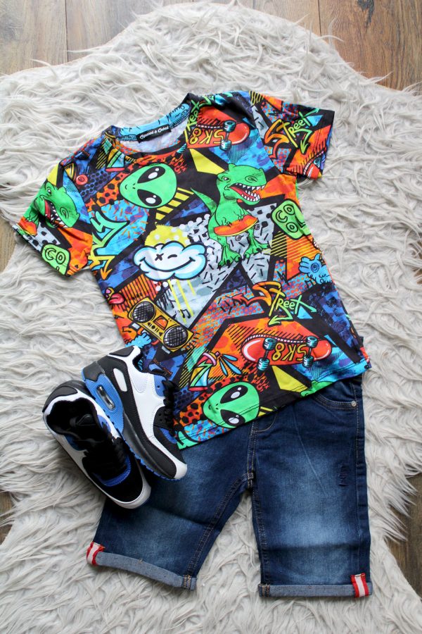Broekje Boys Lee Cooper donker blauw kort, Sneakers zwart wit blauw, shirtje alien