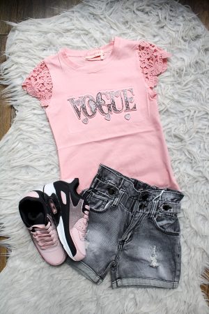 shirtje glitter roze, broekje girls denim grijs, sneakers pinkwow roze zwart